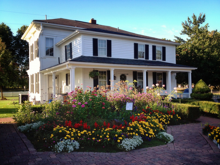 Front exterior view of the Hoover Historical Center